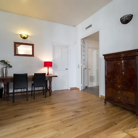 Etats Unis 892 - Spacious Flat On Sea Front Wac Nice